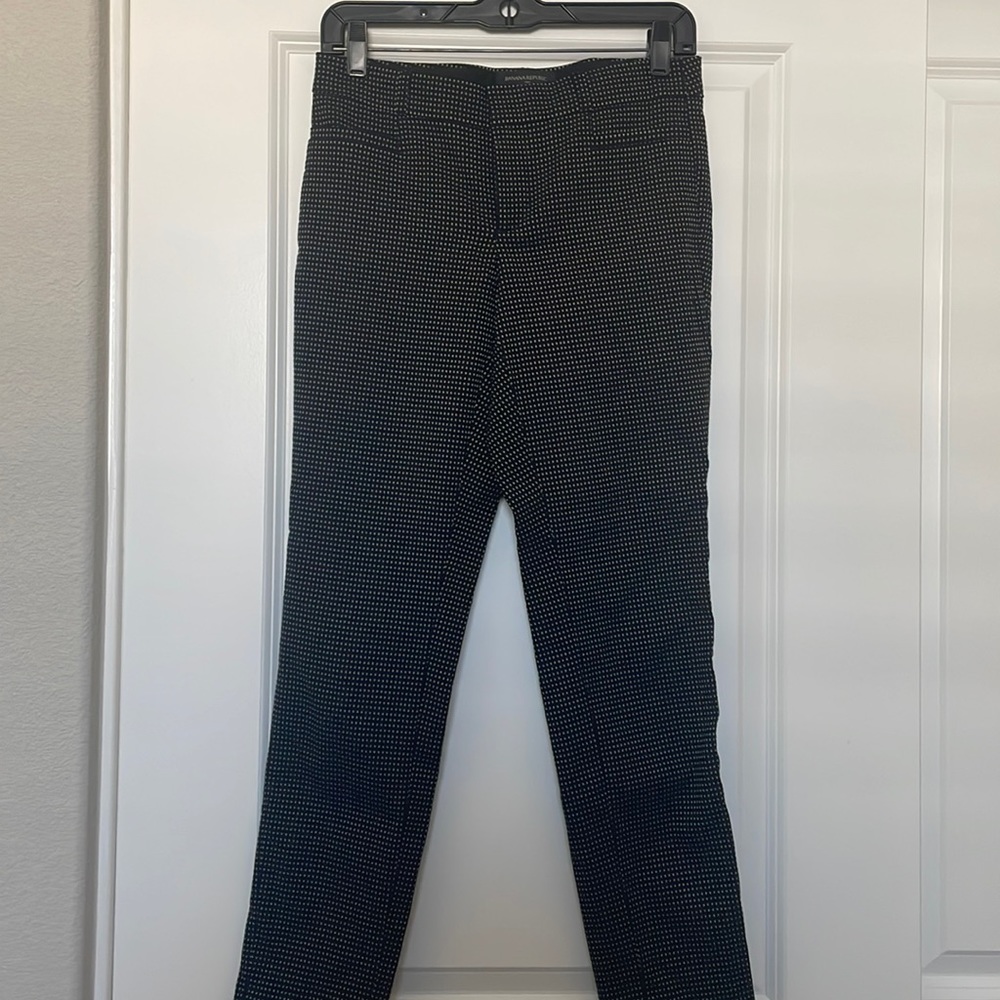 Cropped work pants, great condition
